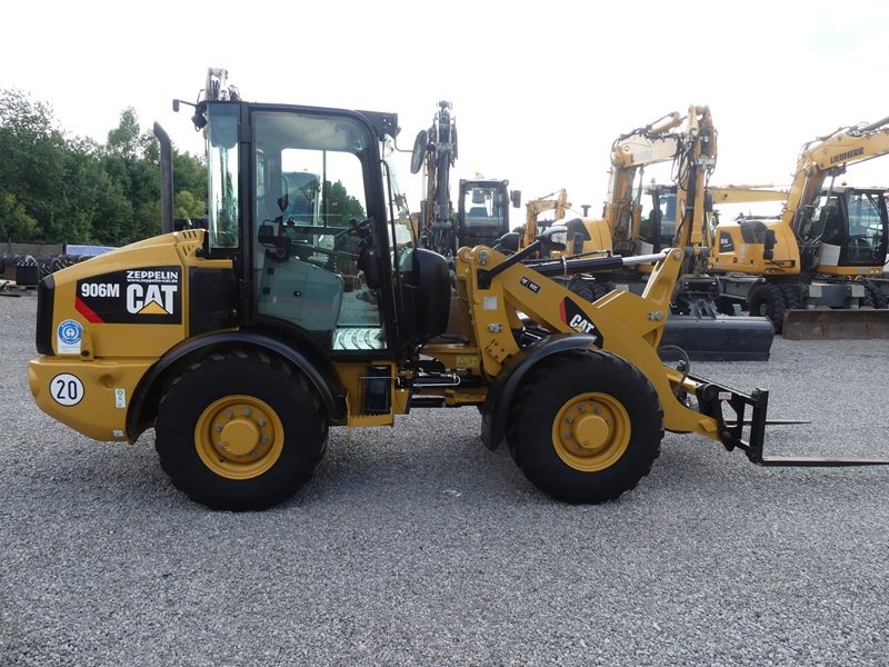 2019 CAT 906 M