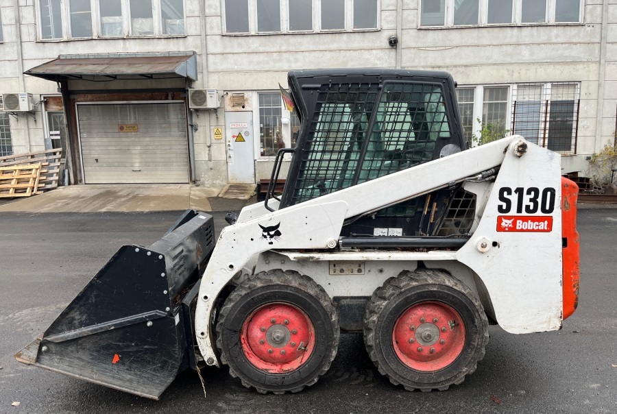 2006 Bobcat S130